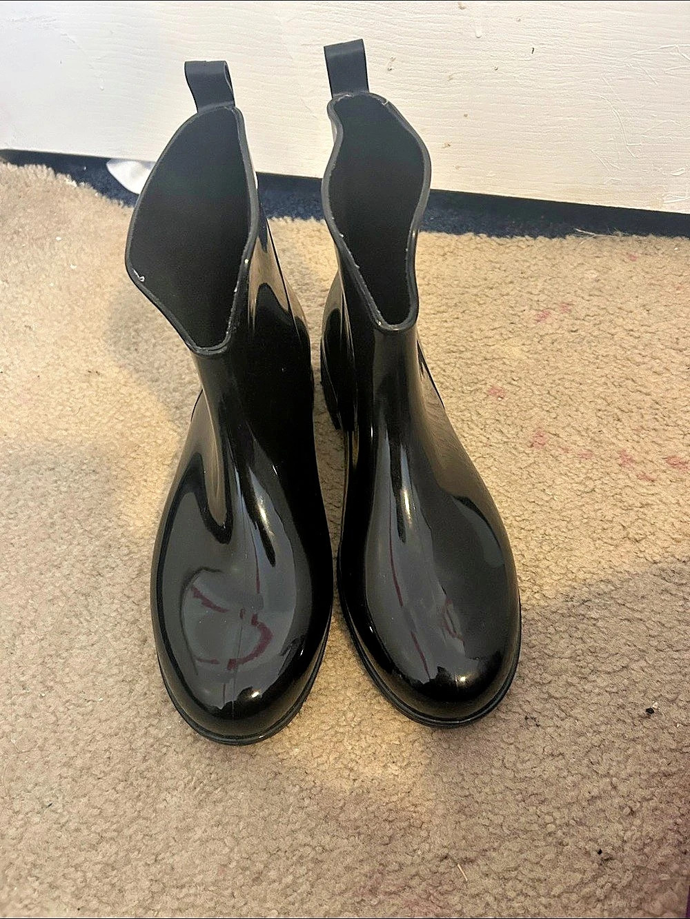 Short Glossy Black Rain Boots